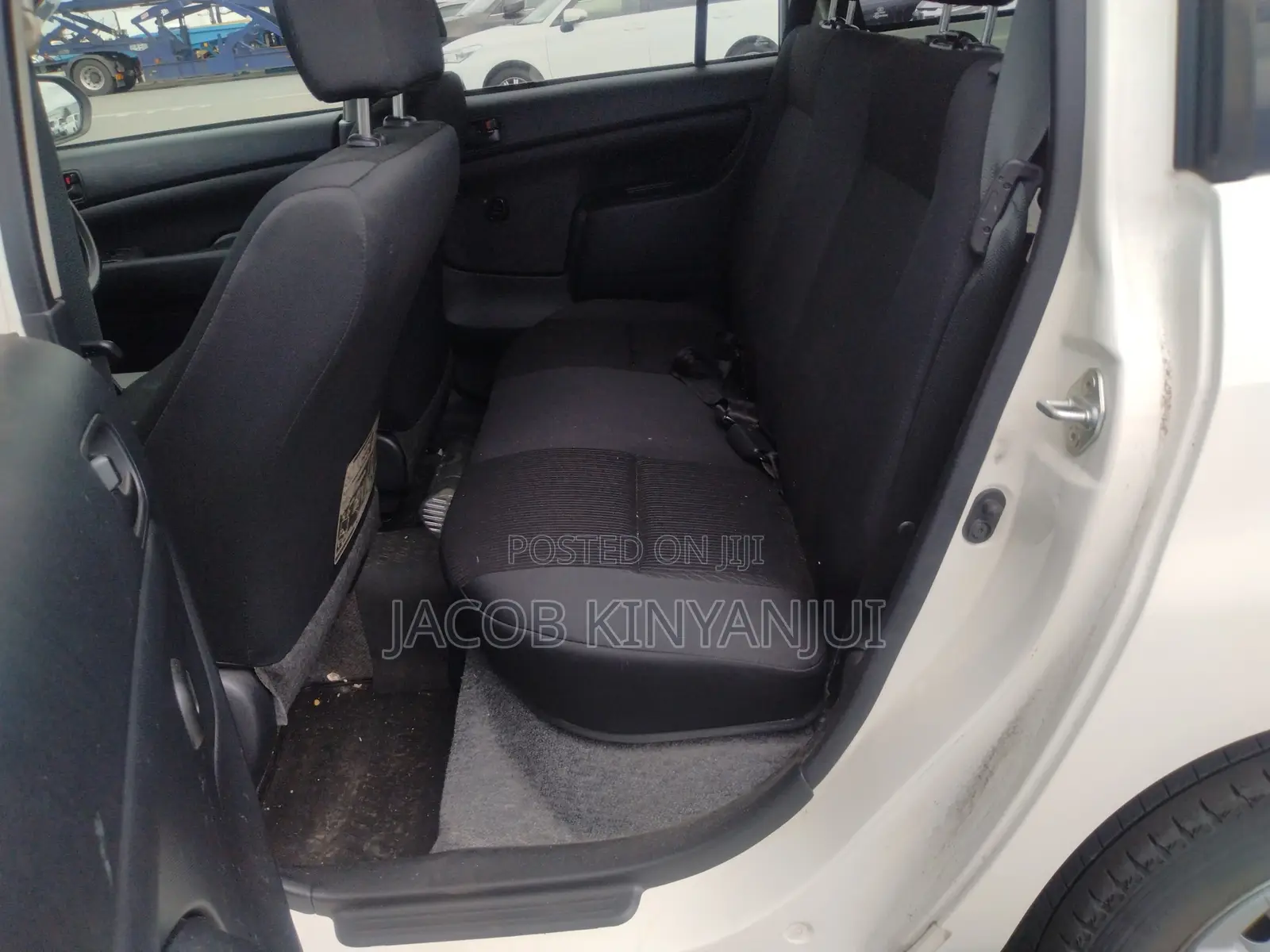 Toyota Probox 1.5 F 4WD 2021 White