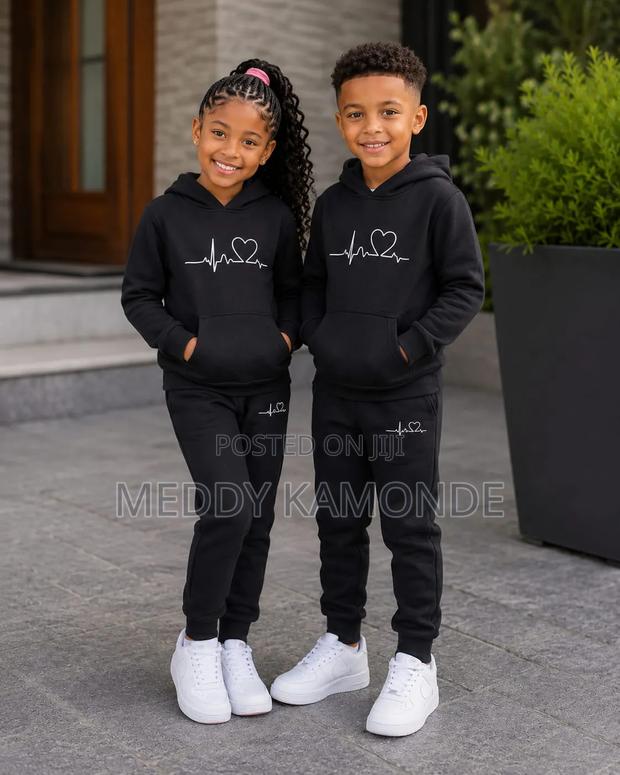 Unisex Kids Black Tracksuit