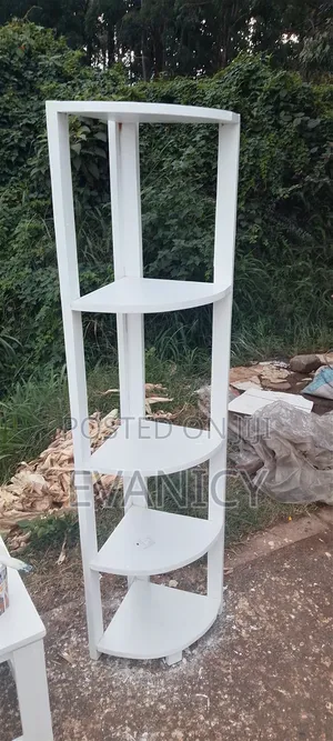 Corner Stand