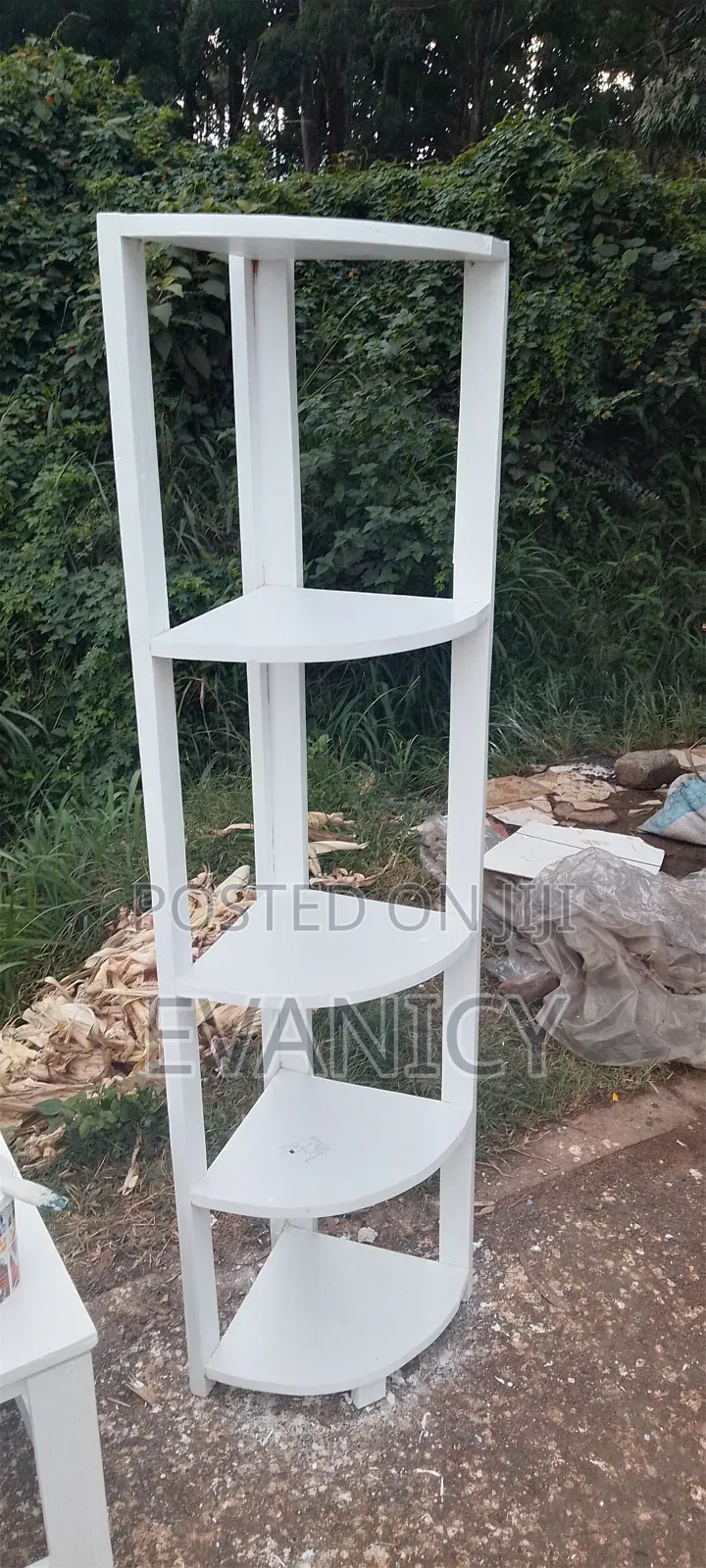 Corner Stand