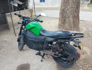 Motorcycle 2023 Green