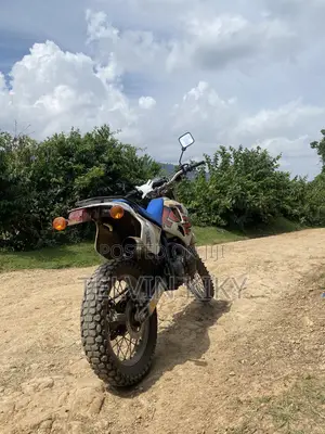 KTM 1999 White
