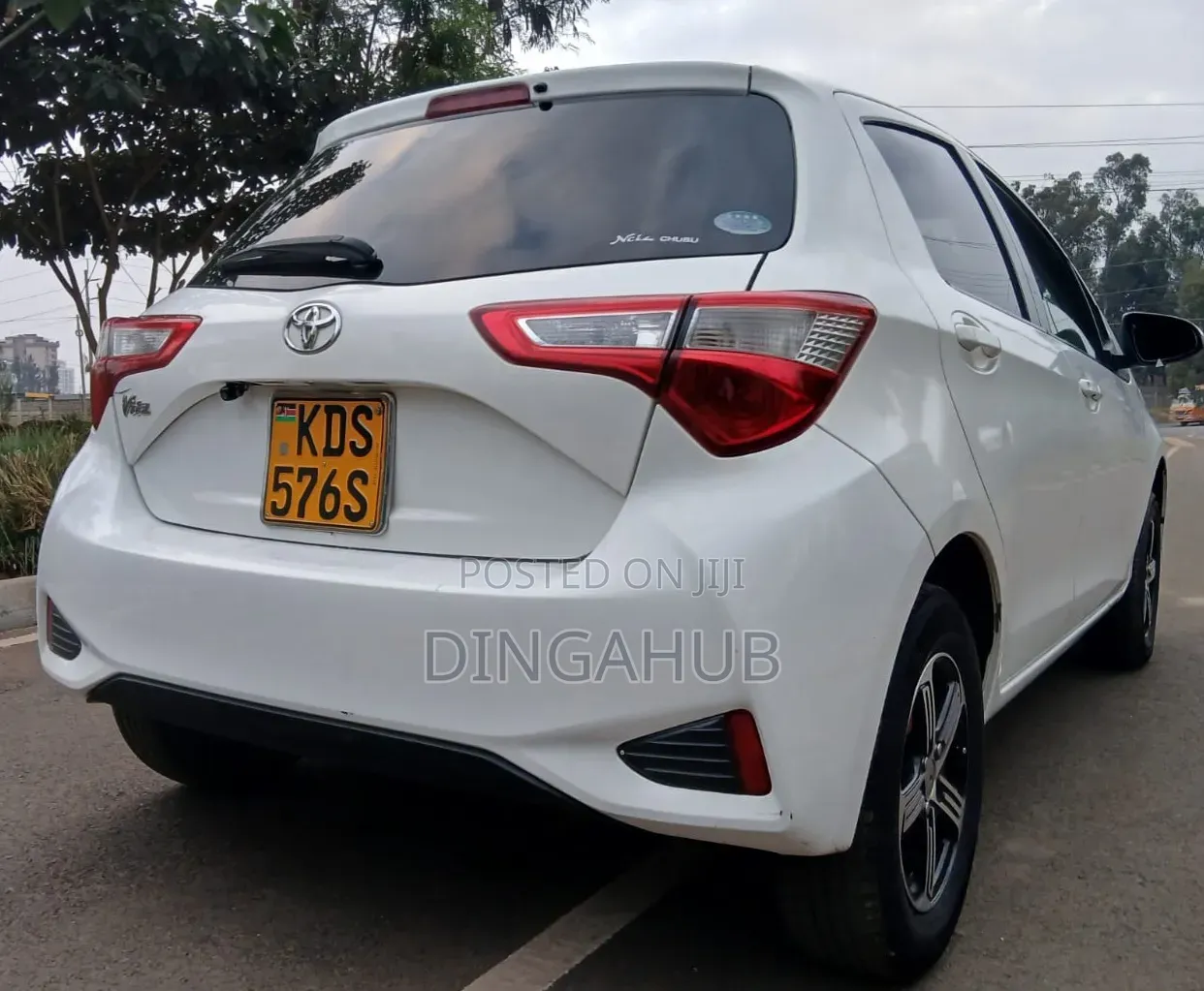 Toyota Vitz 1.0 FWD 5dr 2018 White
