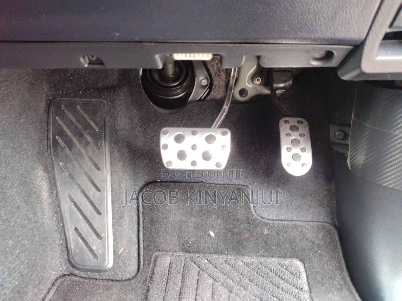 Toyota Hilux 2022 Black