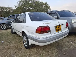 Toyota Corolla 1998 Off white