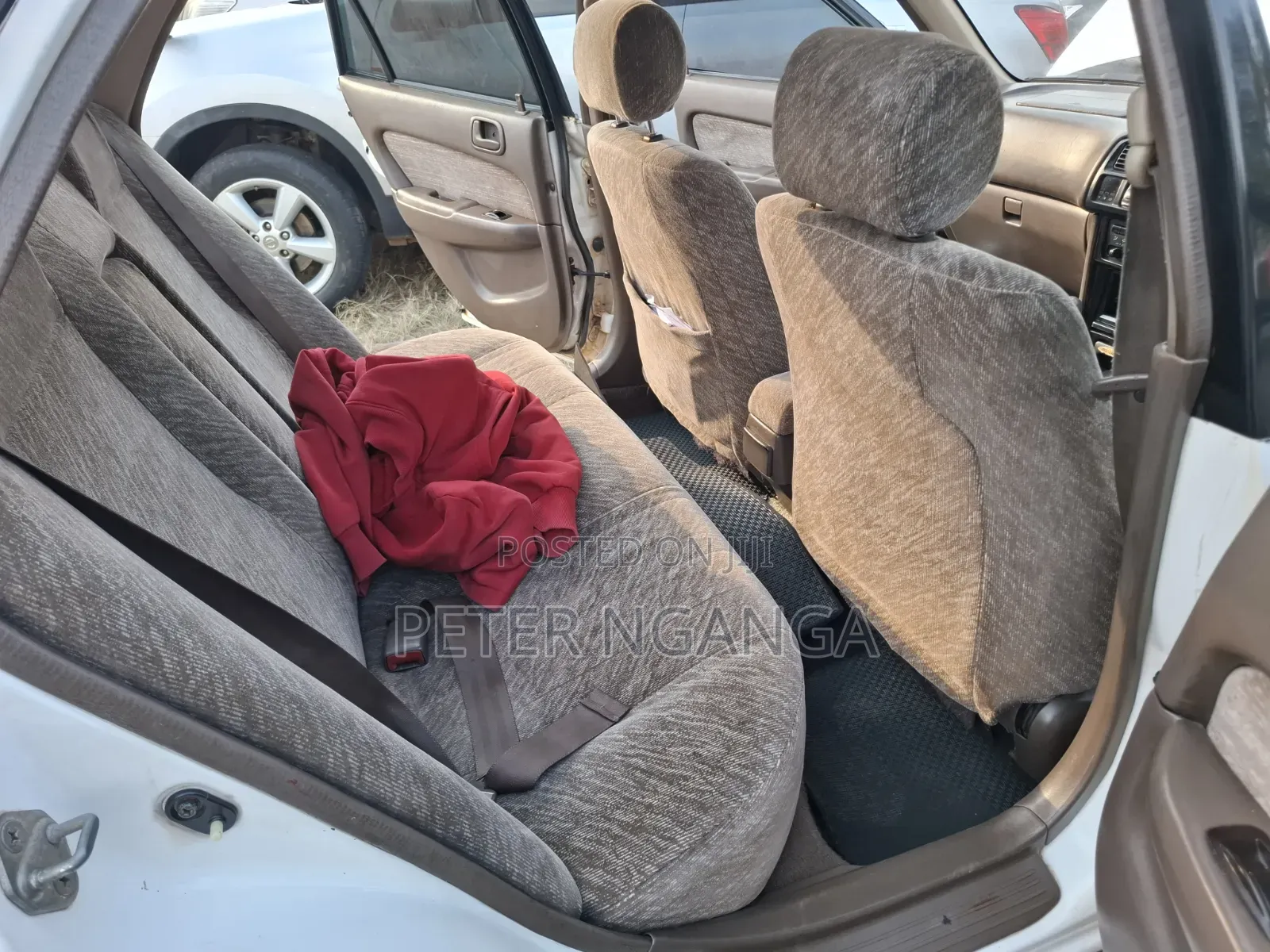 Toyota Corolla 1998 Off white