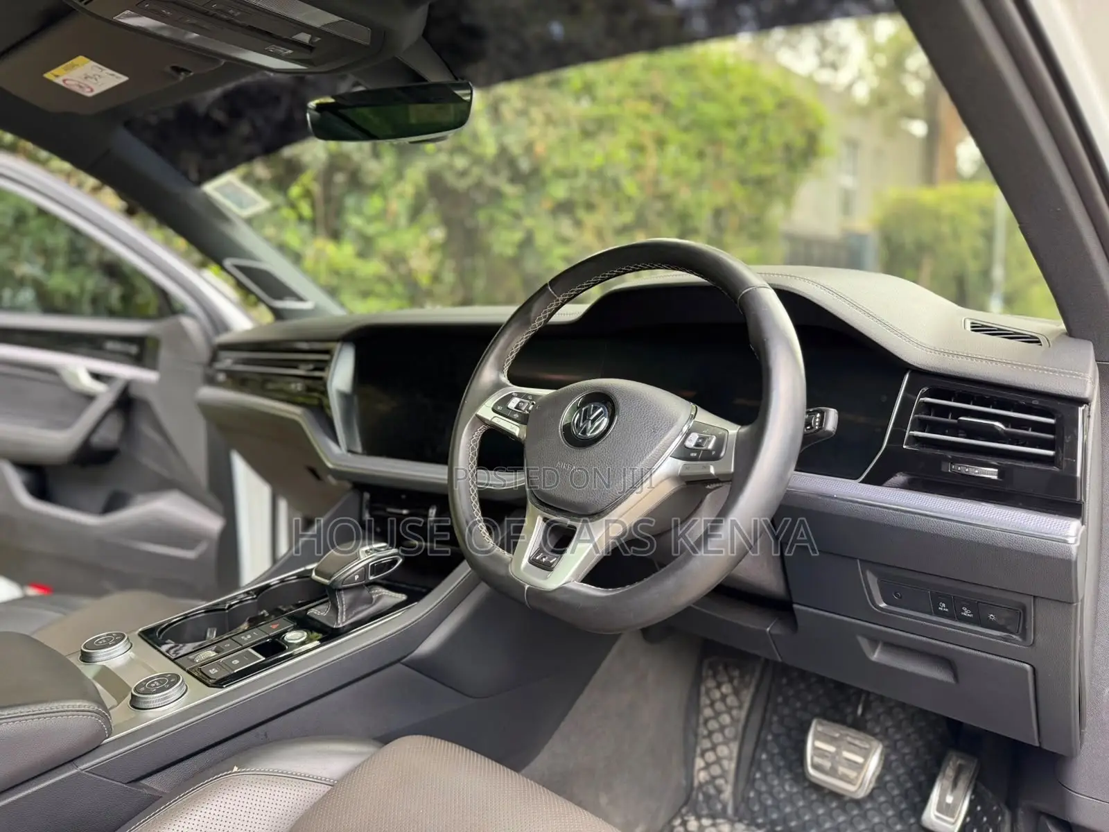 Volkswagen Touareg 2020 Pearl