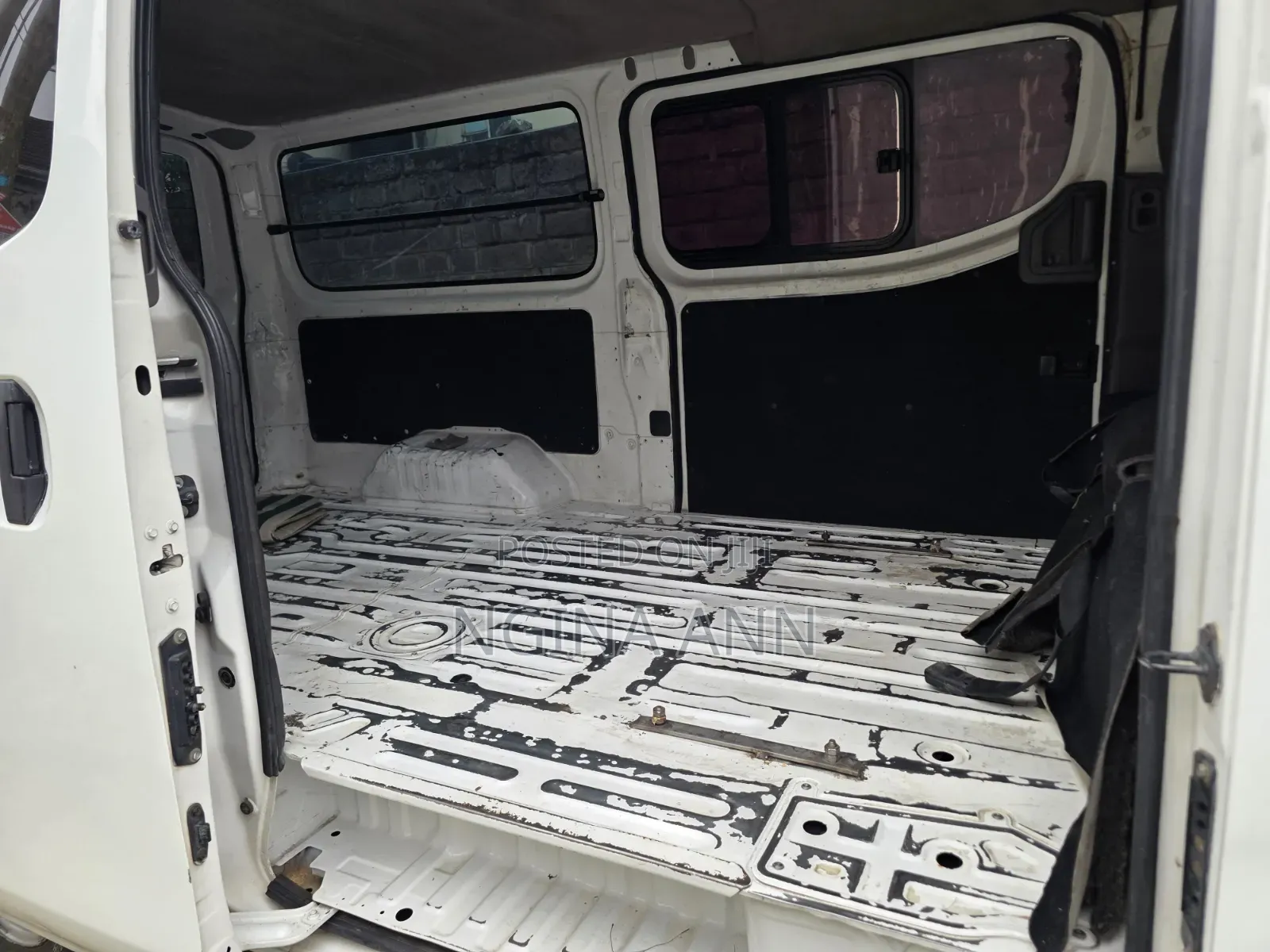 Nissan NV350 2013 White