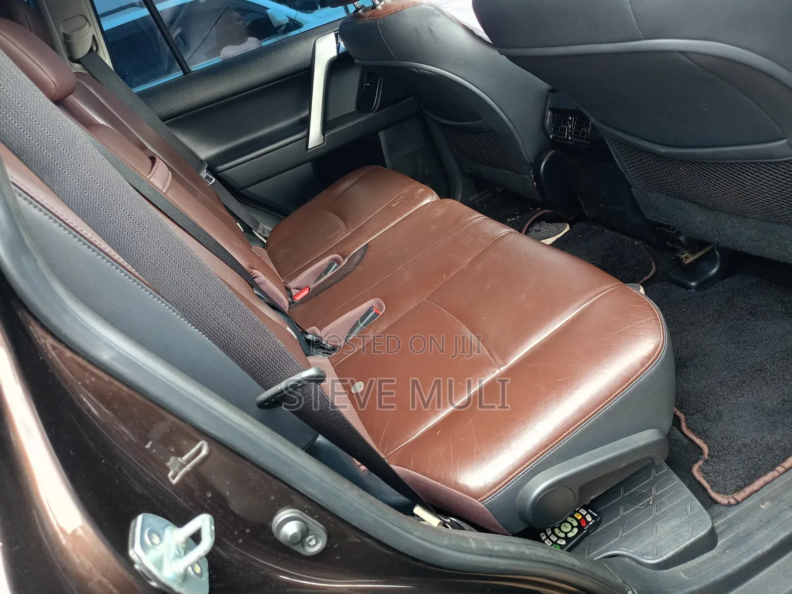 Toyota Land Cruiser Prado 2017 Brown