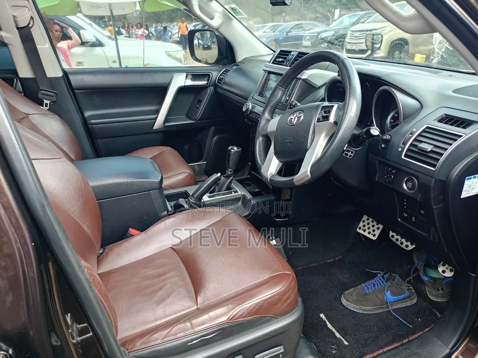 Toyota Land Cruiser Prado 2017 Brown