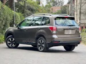 Subaru Forester 2019 Gray
