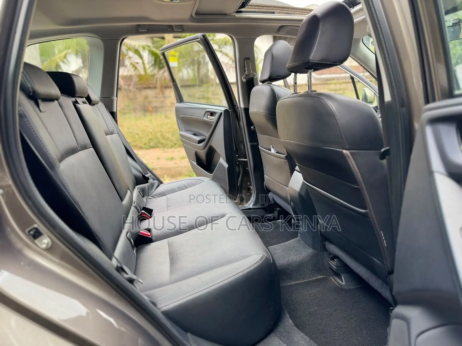Subaru Forester 2019 Gray