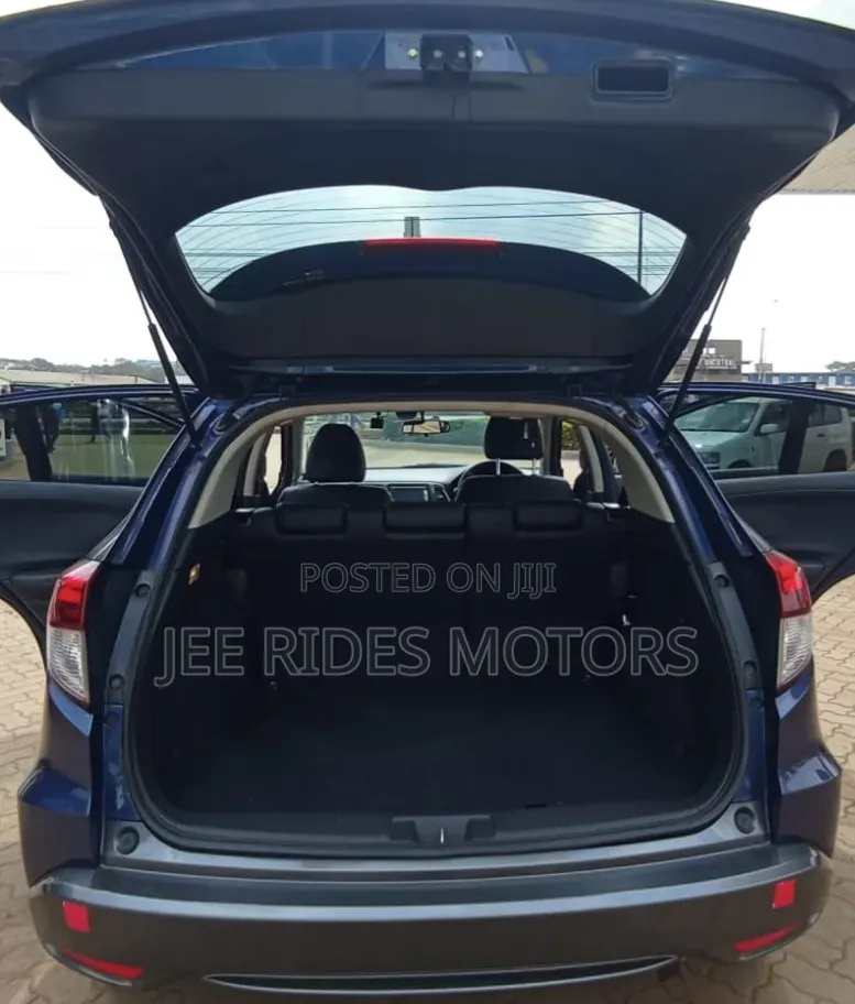 Honda Vezel 2018 Blue