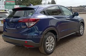 Honda Vezel 2018 Blue