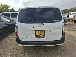 Toyota Succeed 2018 Off white