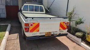 Toyota Hilux 1997 White