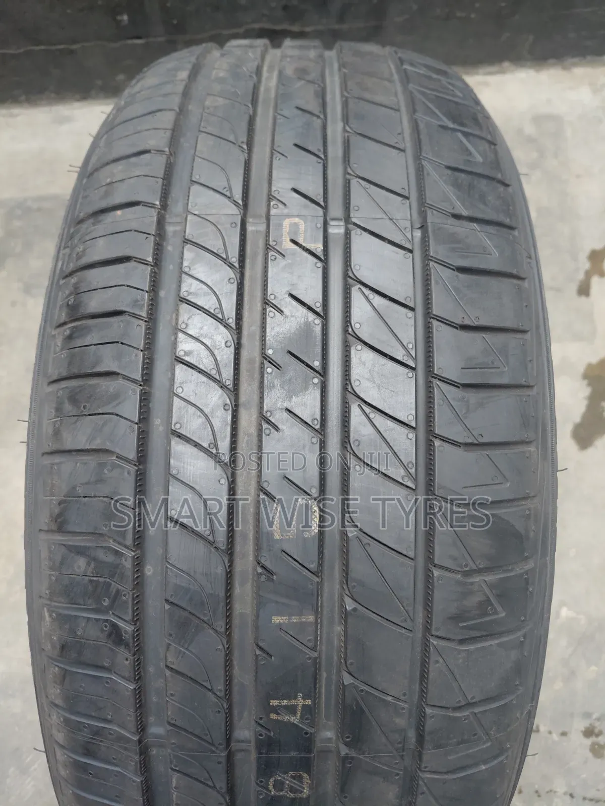 235/50r18 Dunlop
