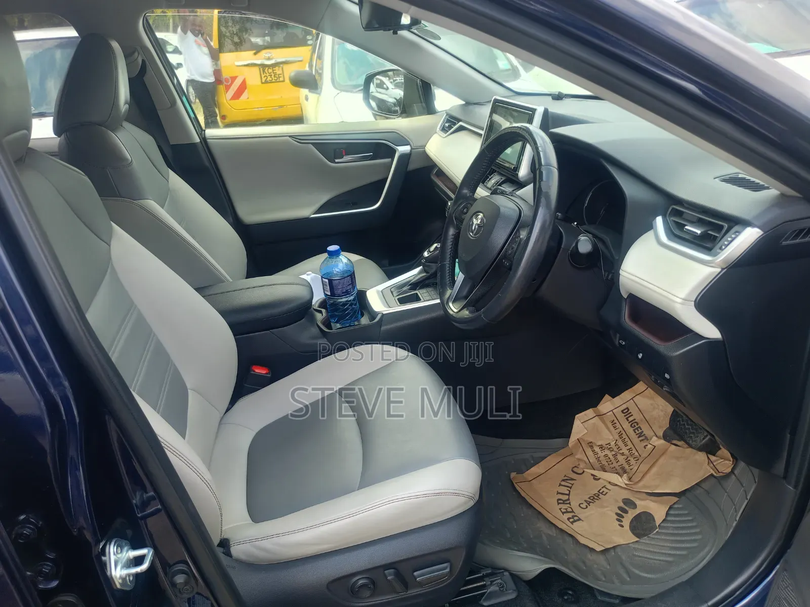 Toyota RAV4 2019 Blue