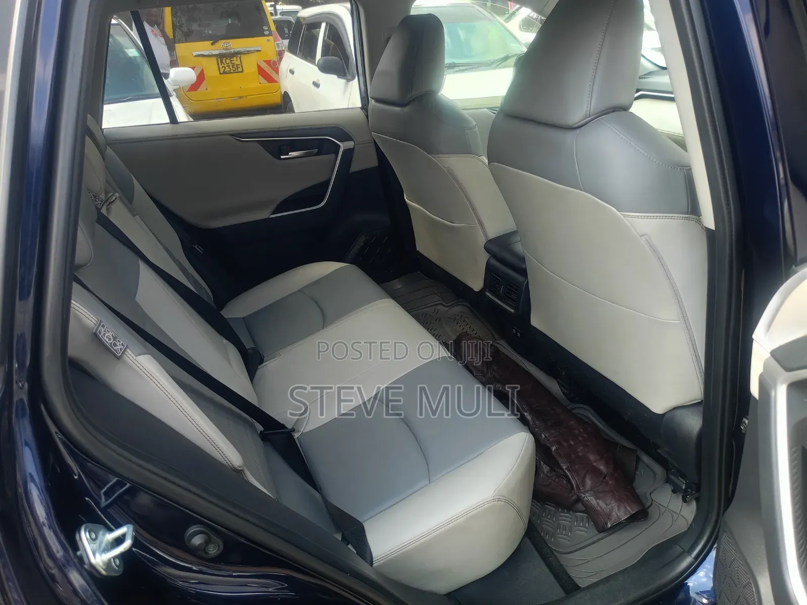 Toyota RAV4 2019 Blue