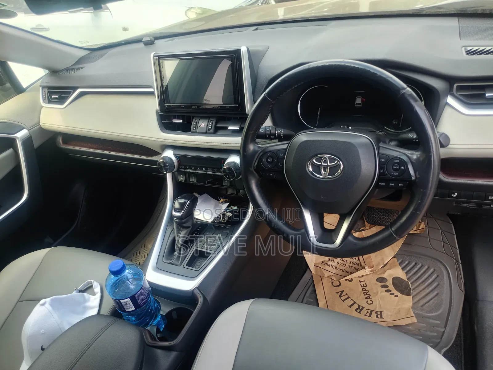 Toyota RAV4 2019 Blue