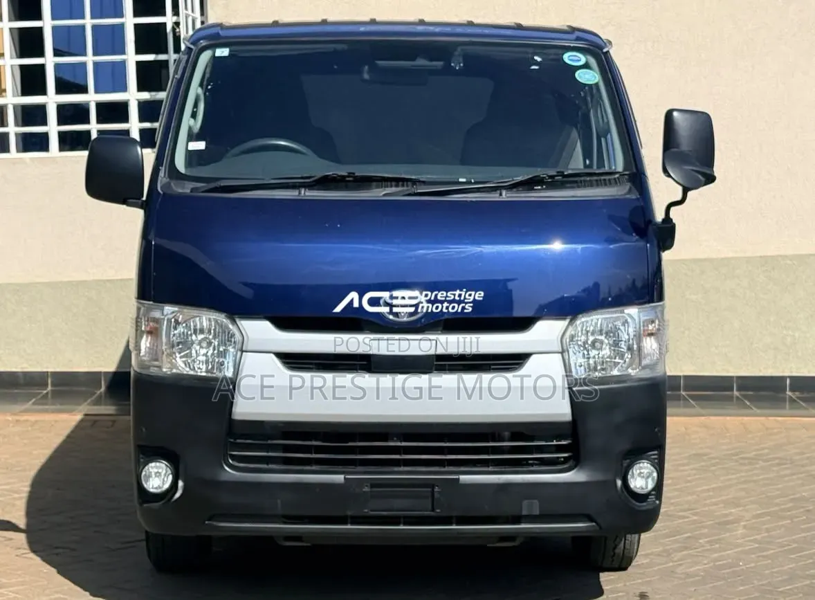 Toyota HiAce 2018 Blue