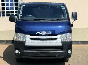 Toyota HiAce 2018 Blue