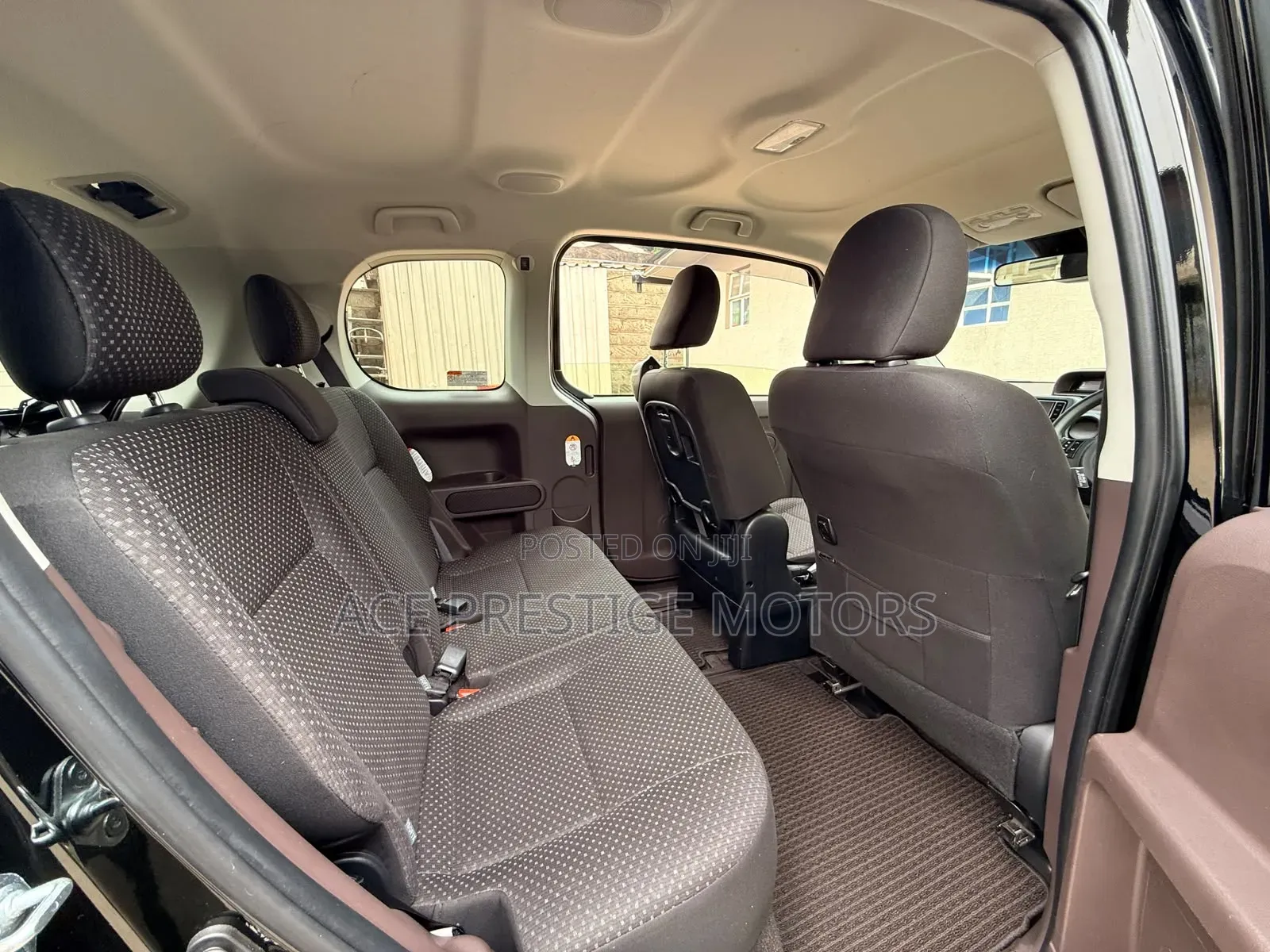 Toyota Spade 2019 Black