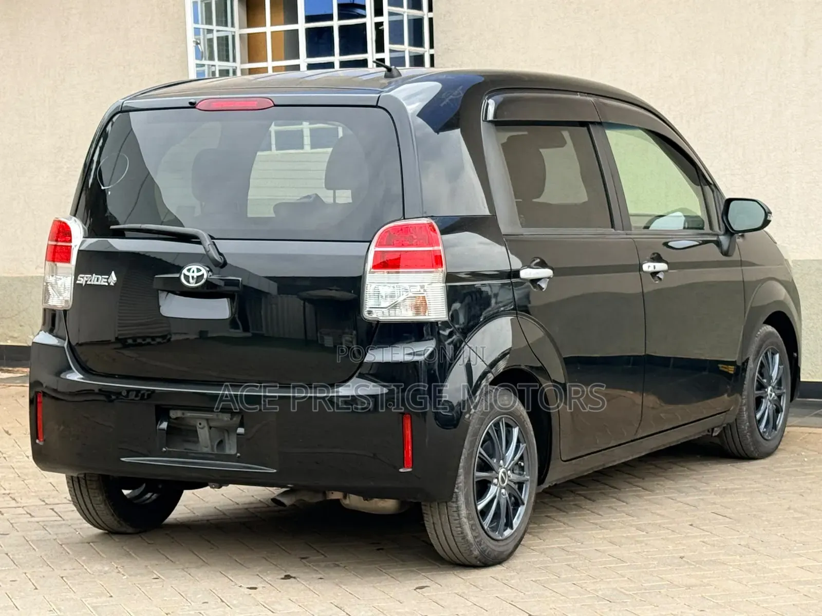 Toyota Spade 2019 Black