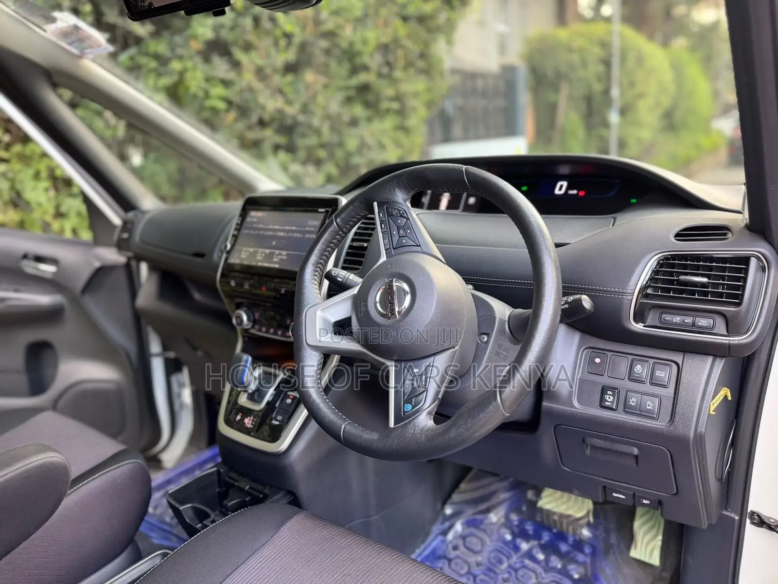 Nissan Serena 2019 White
