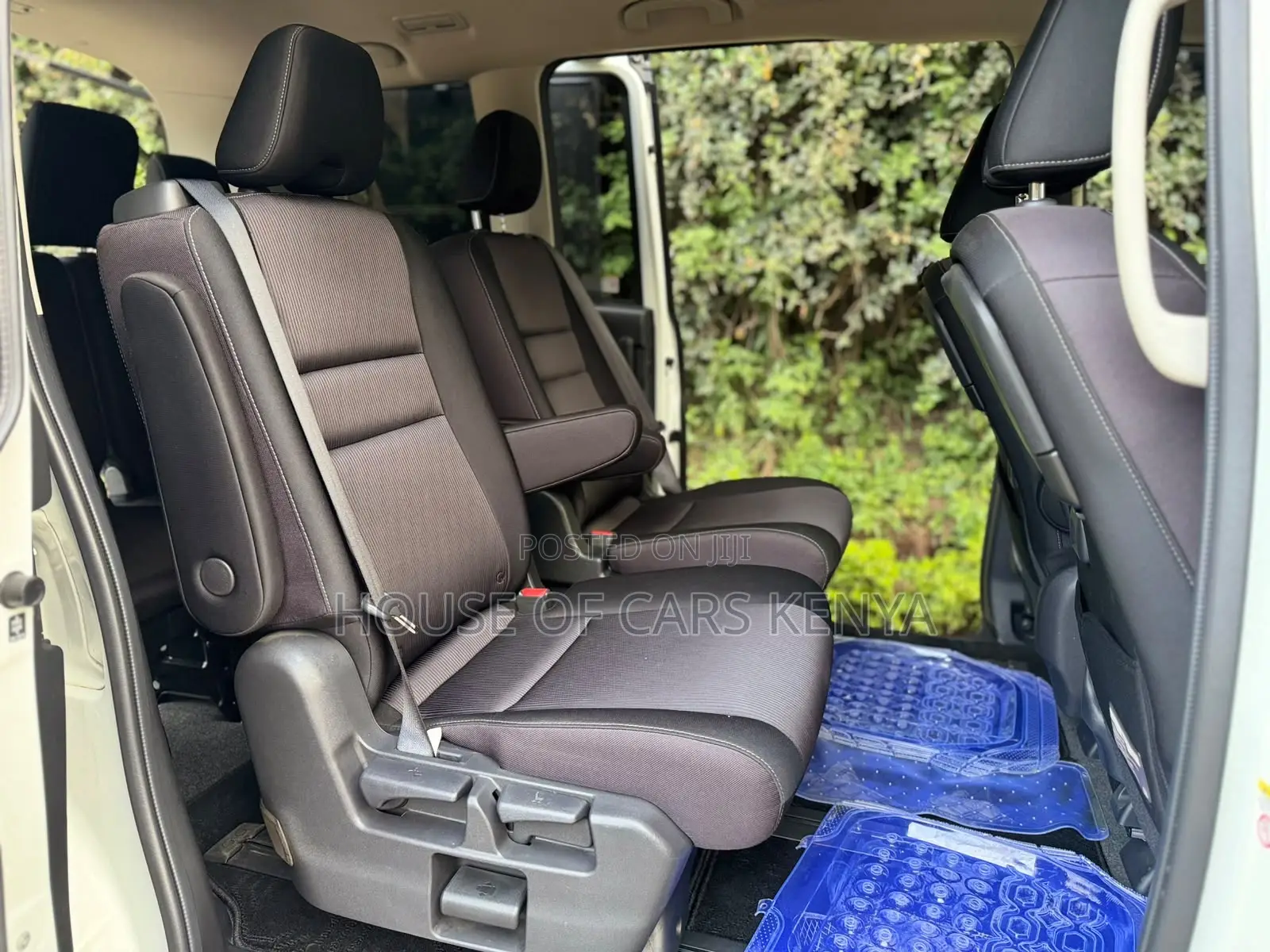 Nissan Serena 2019 White