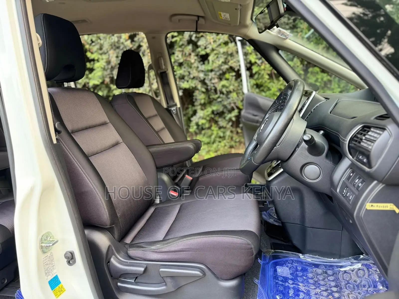 Nissan Serena 2019 White