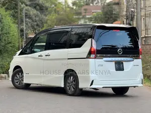 Nissan Serena 2019 White
