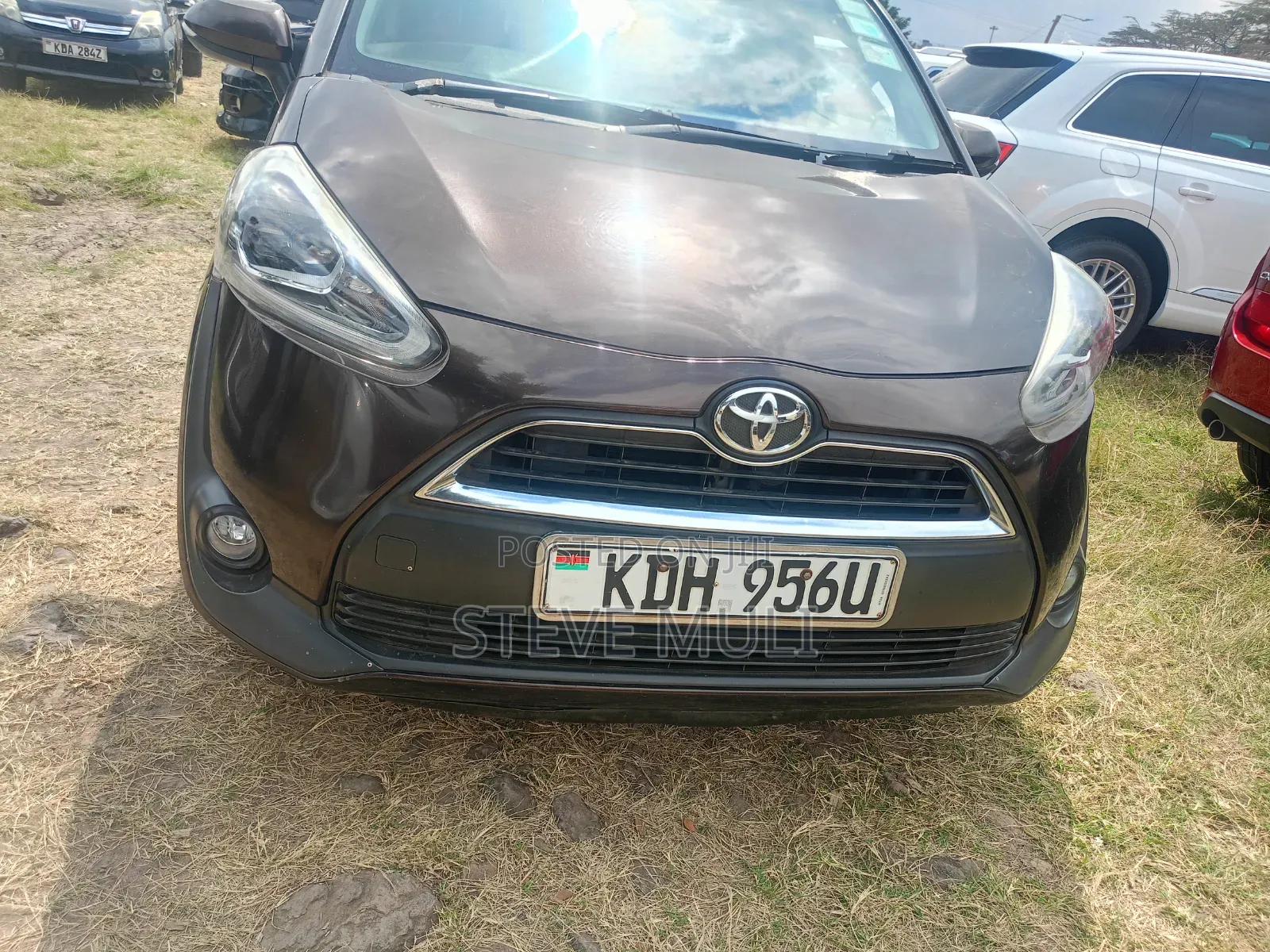 Toyota Sienta 2016 Brown