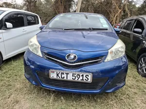 Toyota Vitz 2011 Blue