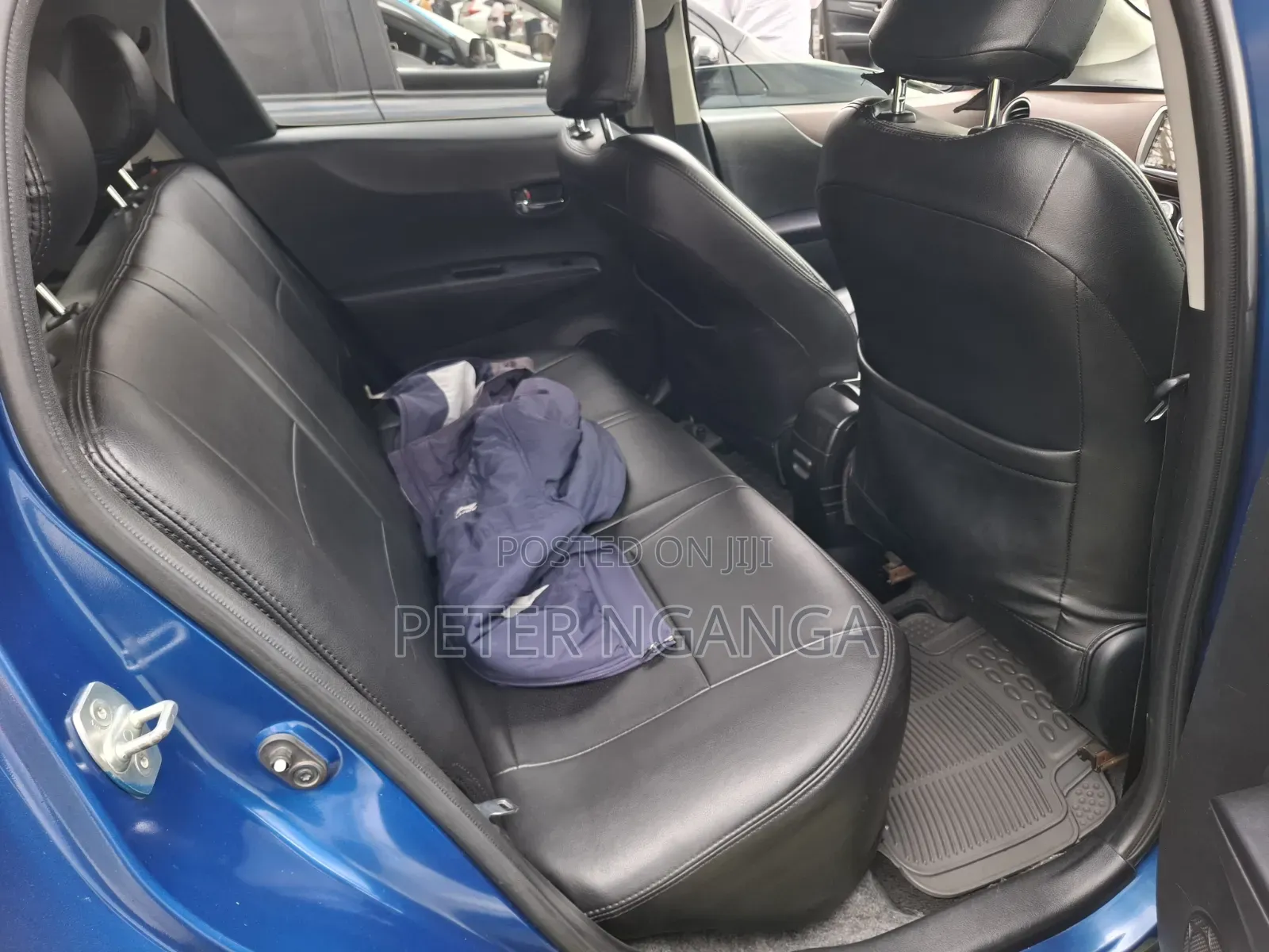 Toyota Vitz 2011 Blue