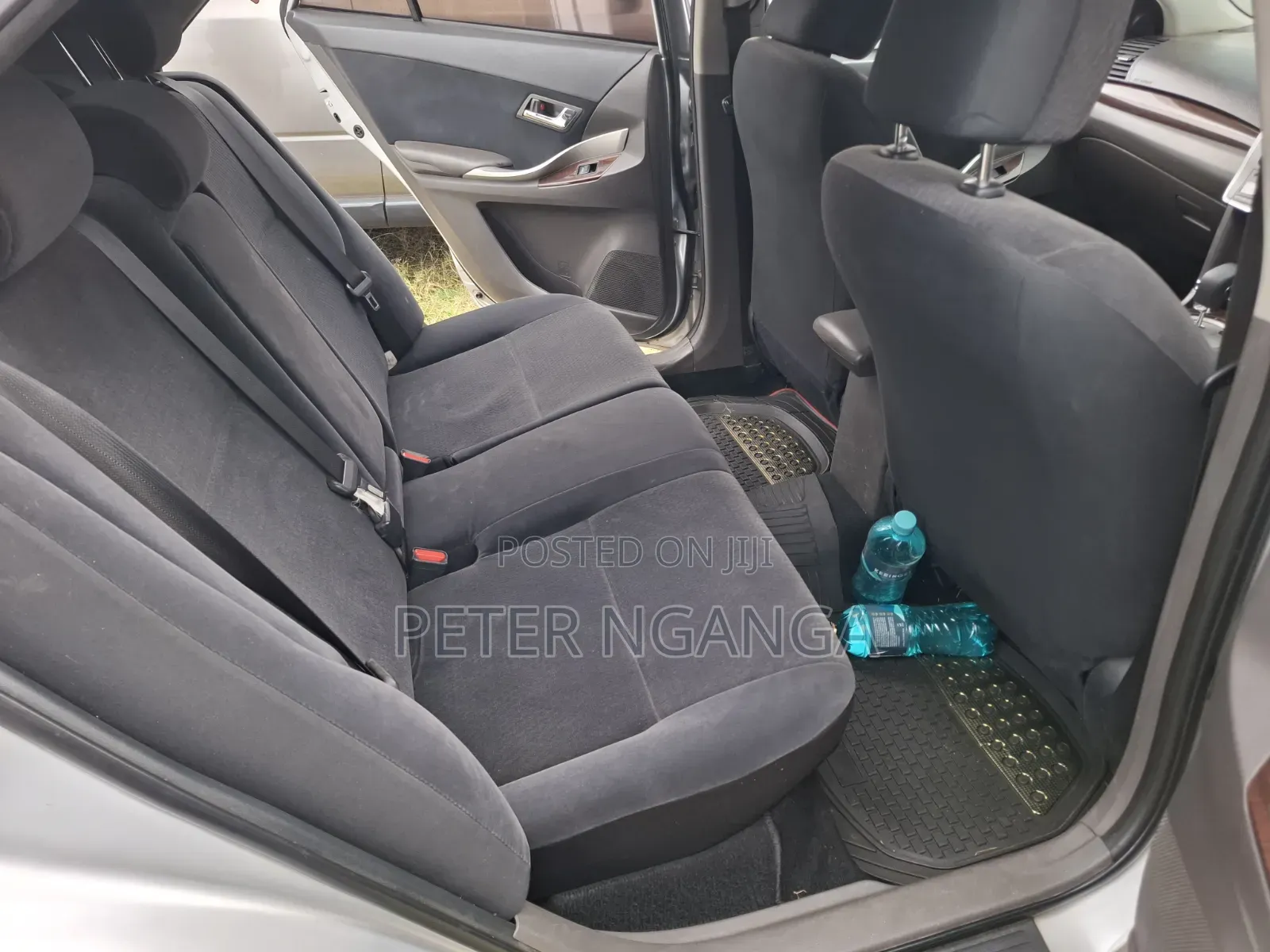 Toyota Premio 2014 Silver