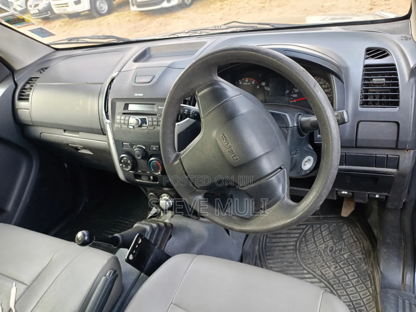 Isuzu D-MAX 2017 Gray