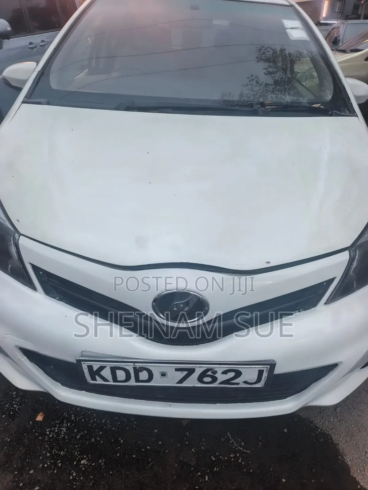 Toyota Vitz 2013 White