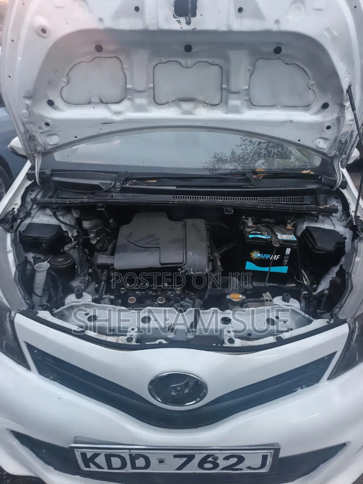 Toyota Vitz 2013 White
