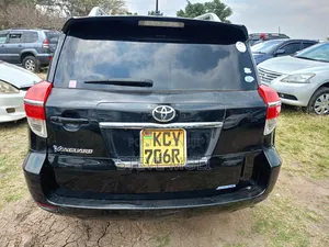 Toyota Vanguard 2012 Black