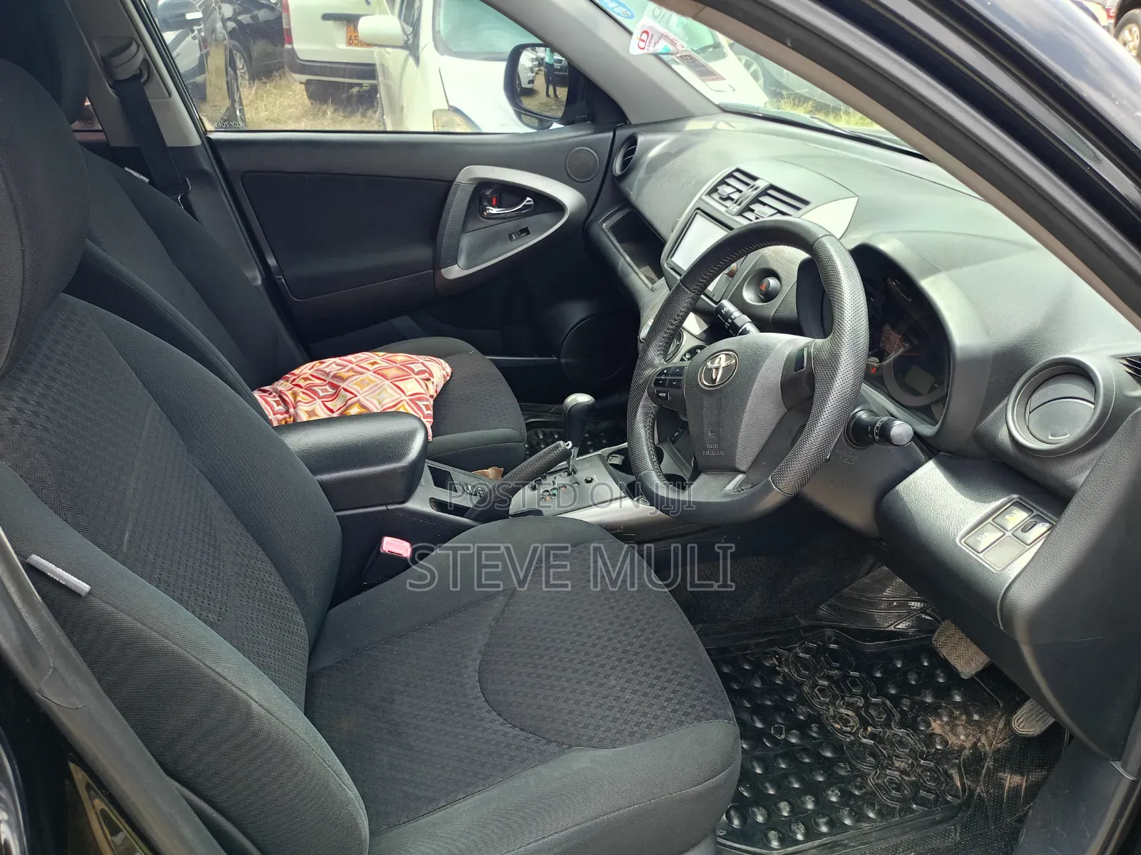Toyota Vanguard 2012 Black