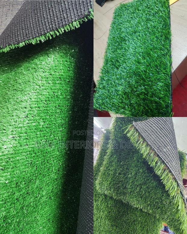 Artificial. Green Turf 10mm Super Quality - main view