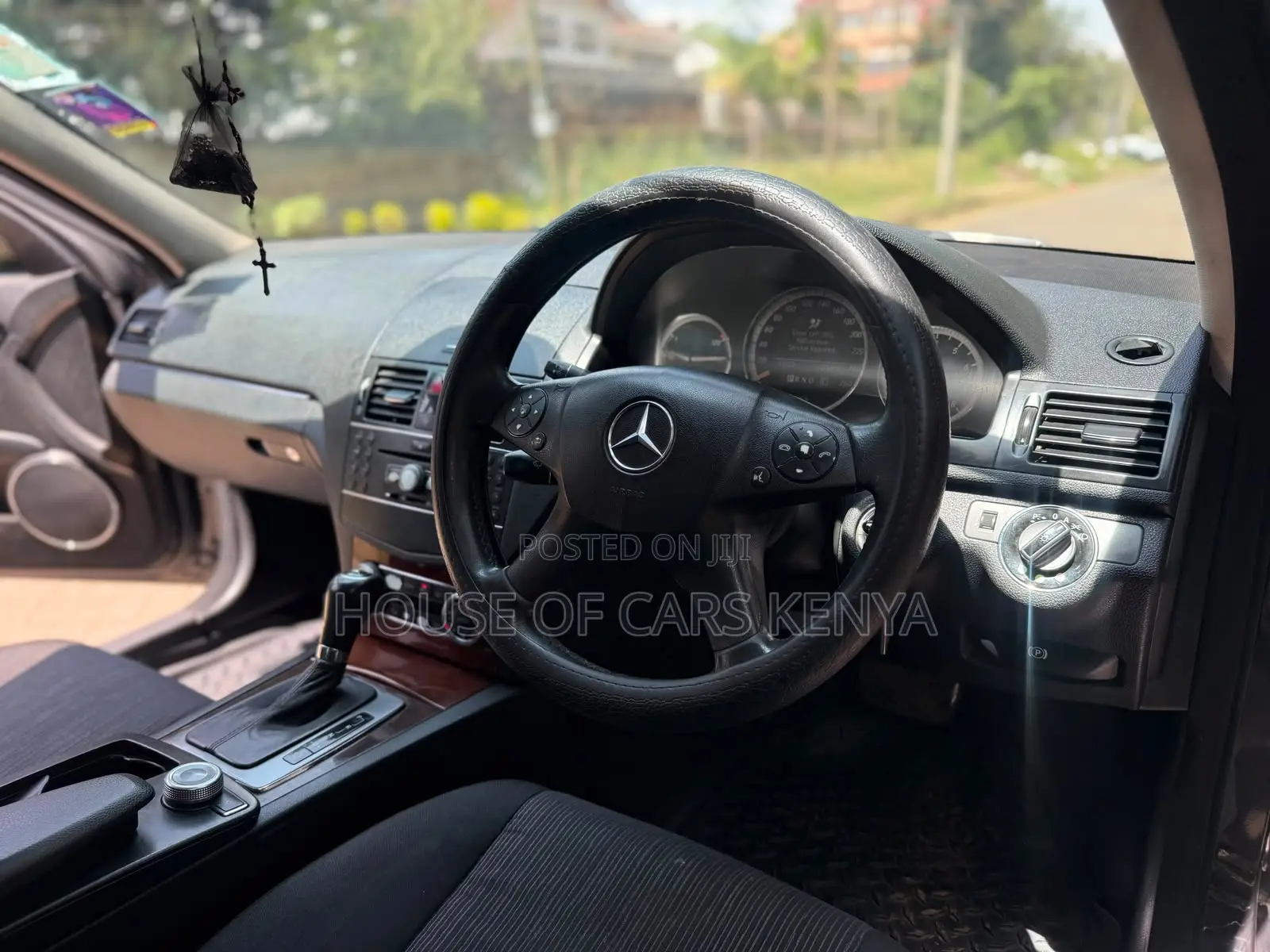 Mercedes-Benz C200 2009 Black