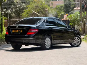 Mercedes-Benz C200 2009 Black