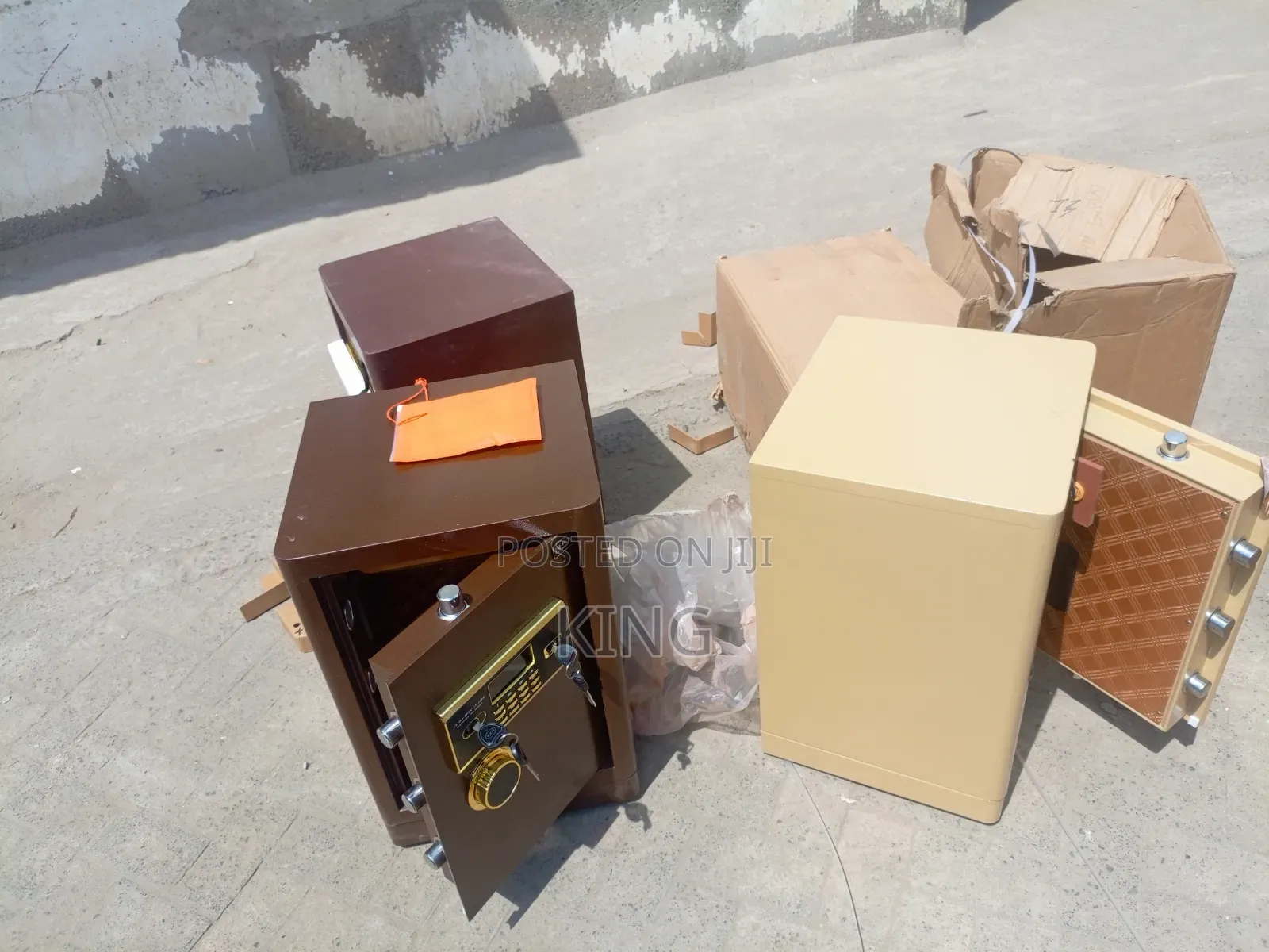 Fireproof and Safe Box
