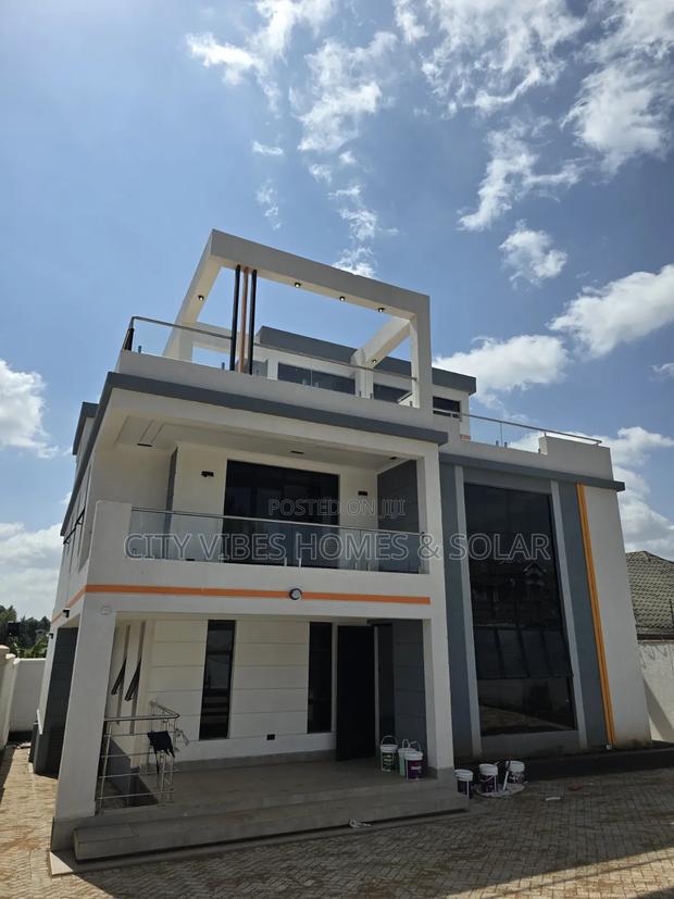 5bdrm Maisonette in Kasphat, Kiambu CBD for sale