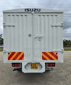 Isuzu NPR Local 2018 White
