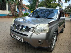 Nissan X-Trail 2012 Silver