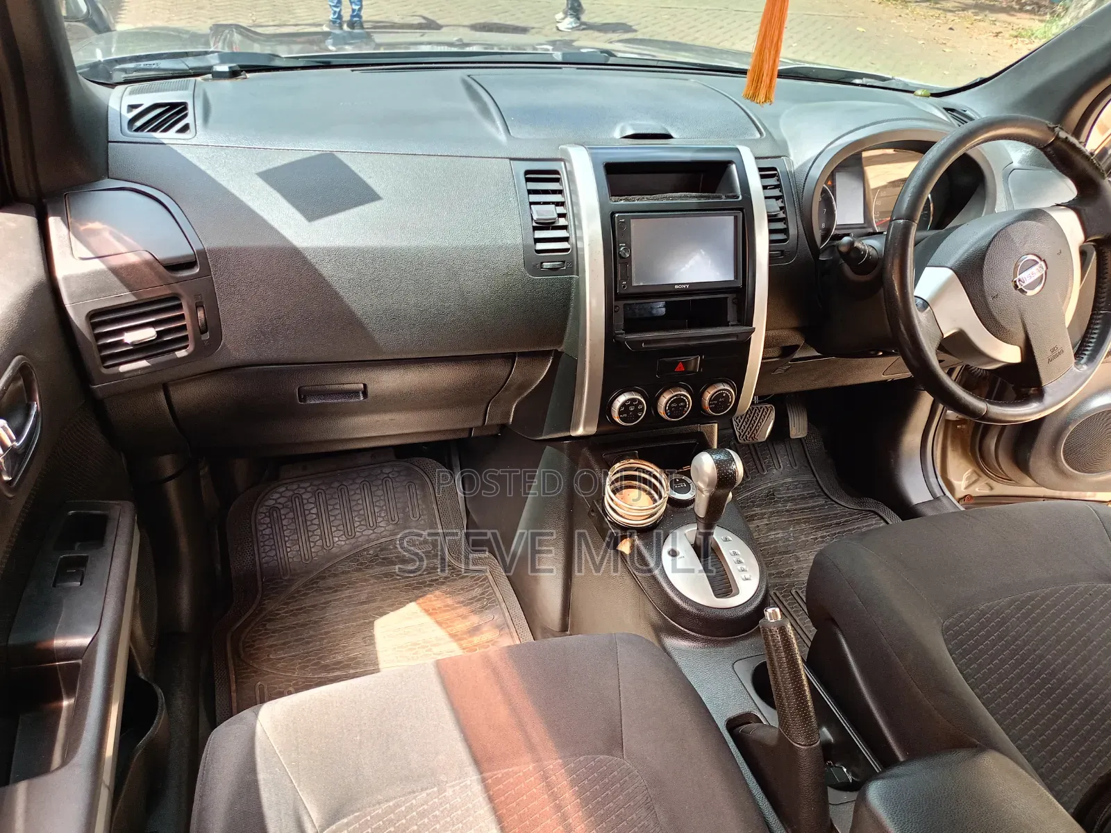 Nissan X-Trail 2012 Silver