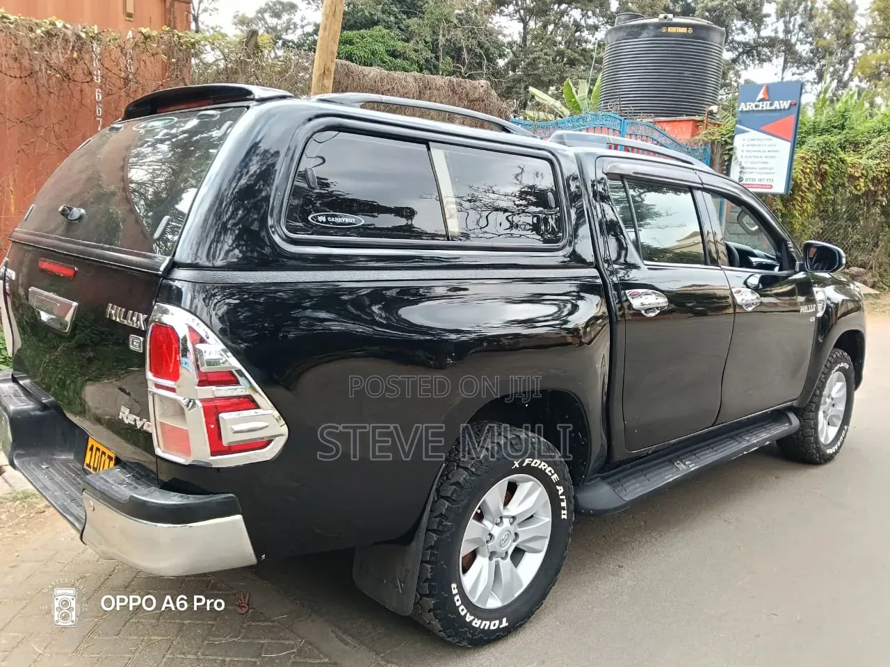 Toyota Hilux 2016 Black